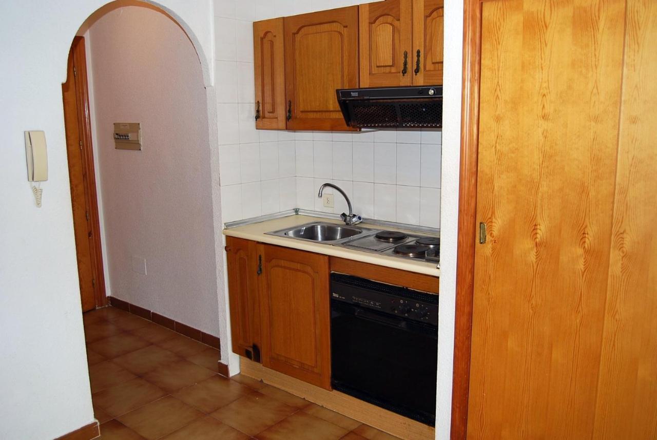 Apartamentos Gondolas V.V. 라망가델마르메노 객실 사진